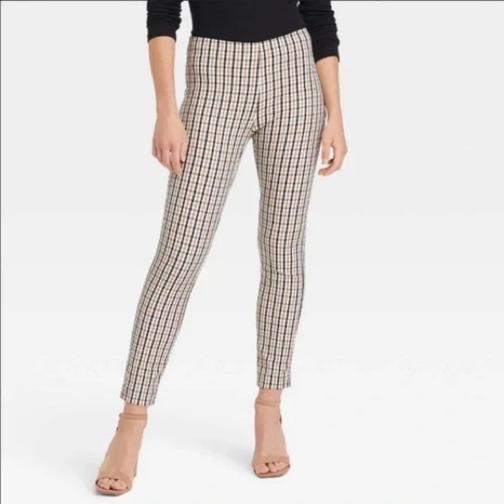 a new day Black/Tan/White Checkered Capri Dress Pants with Side Zipper